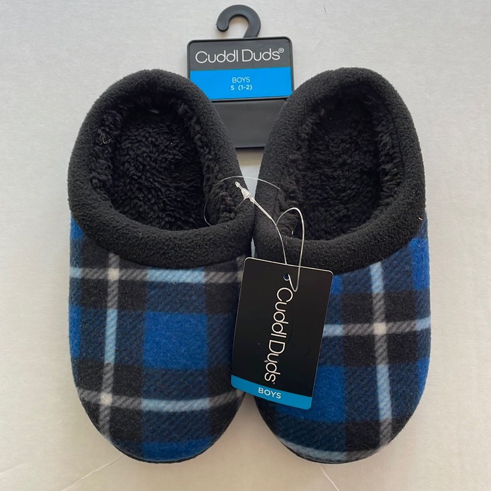 NWT Cuddl Duds Boys slippers